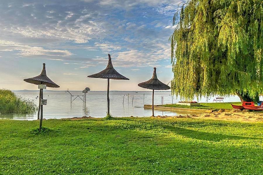 Hotel Montana-Ederics Vendeghaz Balatonederics Zewnętrze zdjęcie
