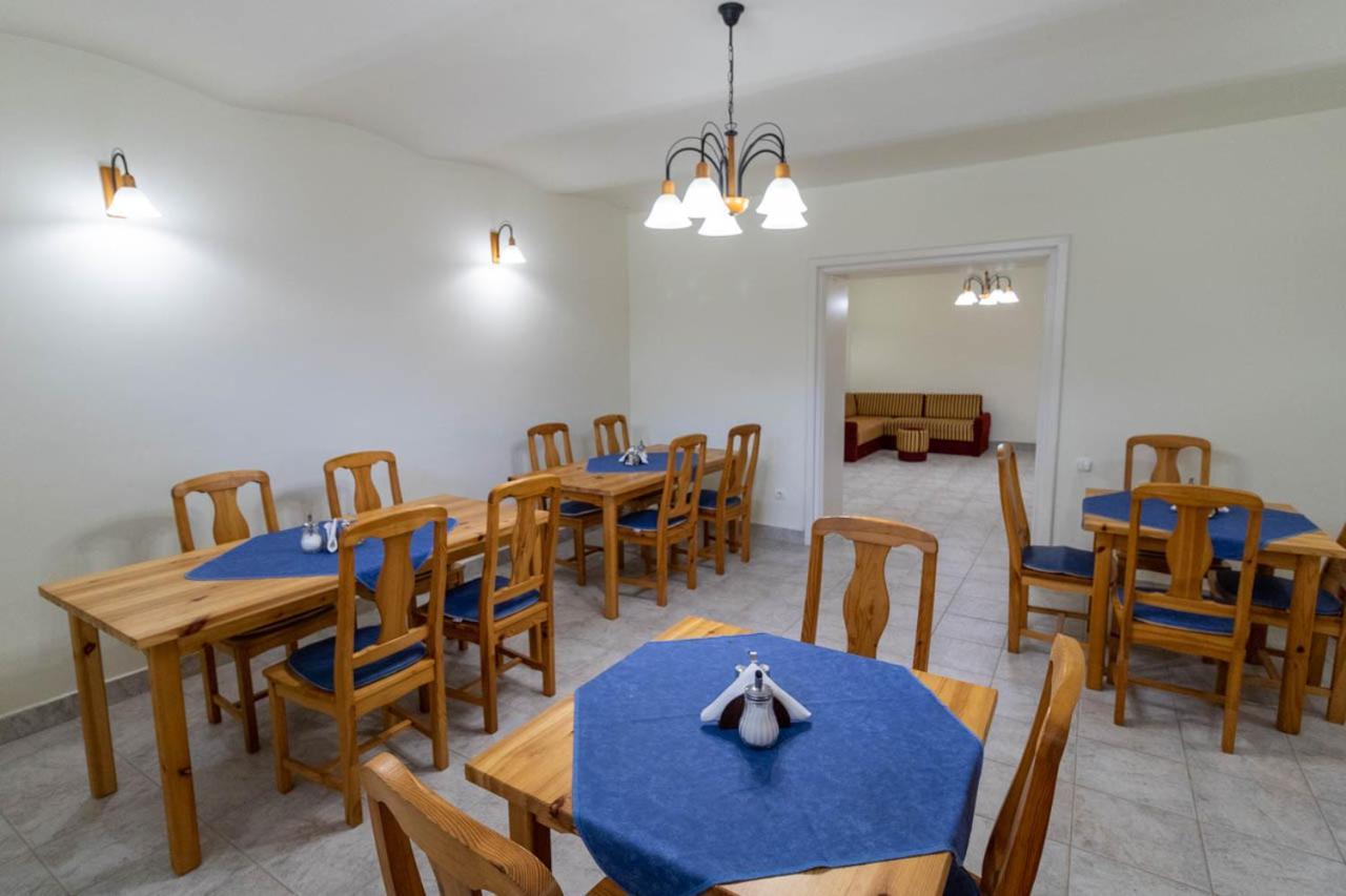 Hotel Montana-Ederics Vendeghaz Balatonederics Zewnętrze zdjęcie