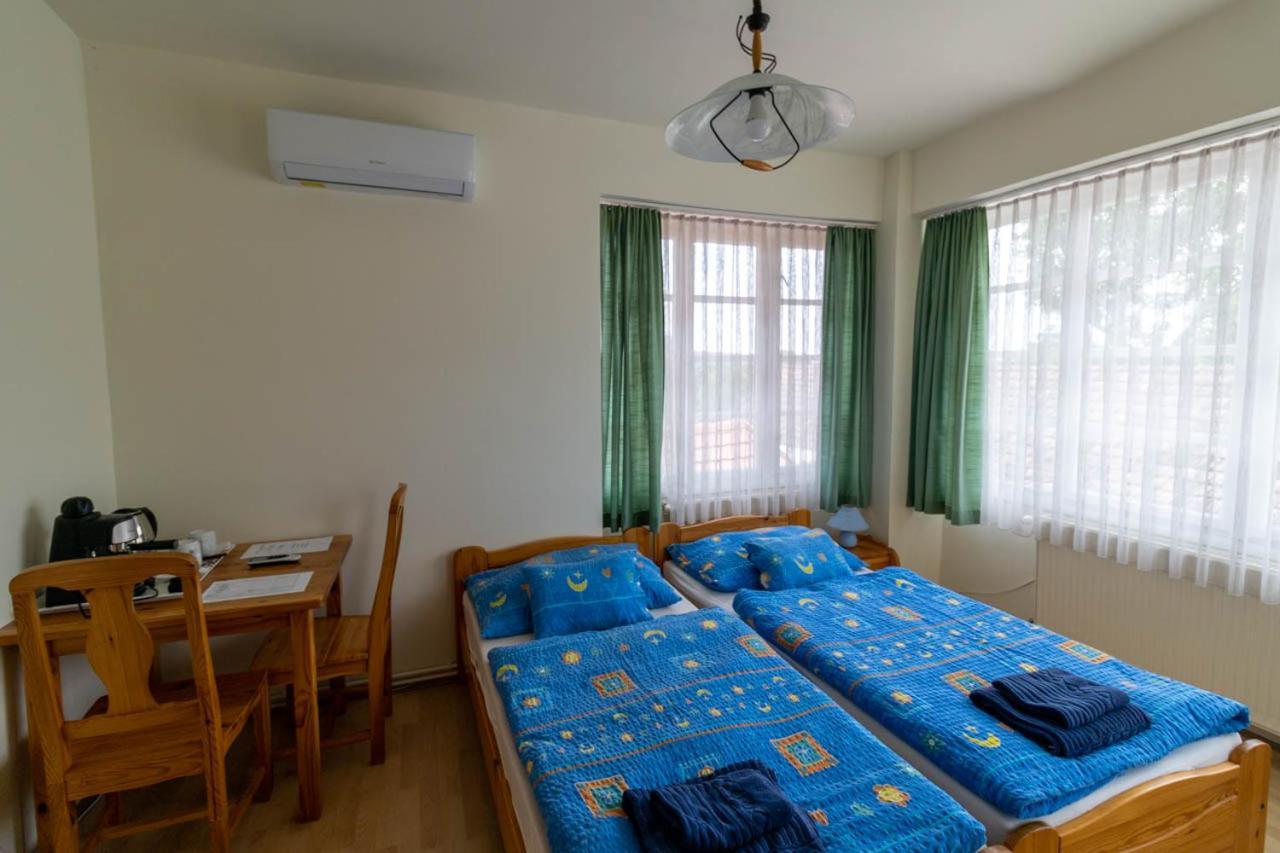 Hotel Montana-Ederics Vendeghaz Balatonederics Zewnętrze zdjęcie