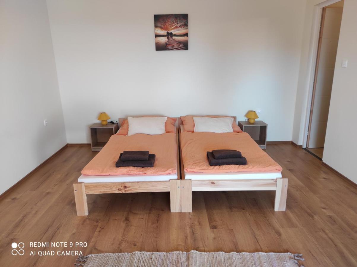 Hotel Montana-Ederics Vendeghaz Balatonederics Zewnętrze zdjęcie