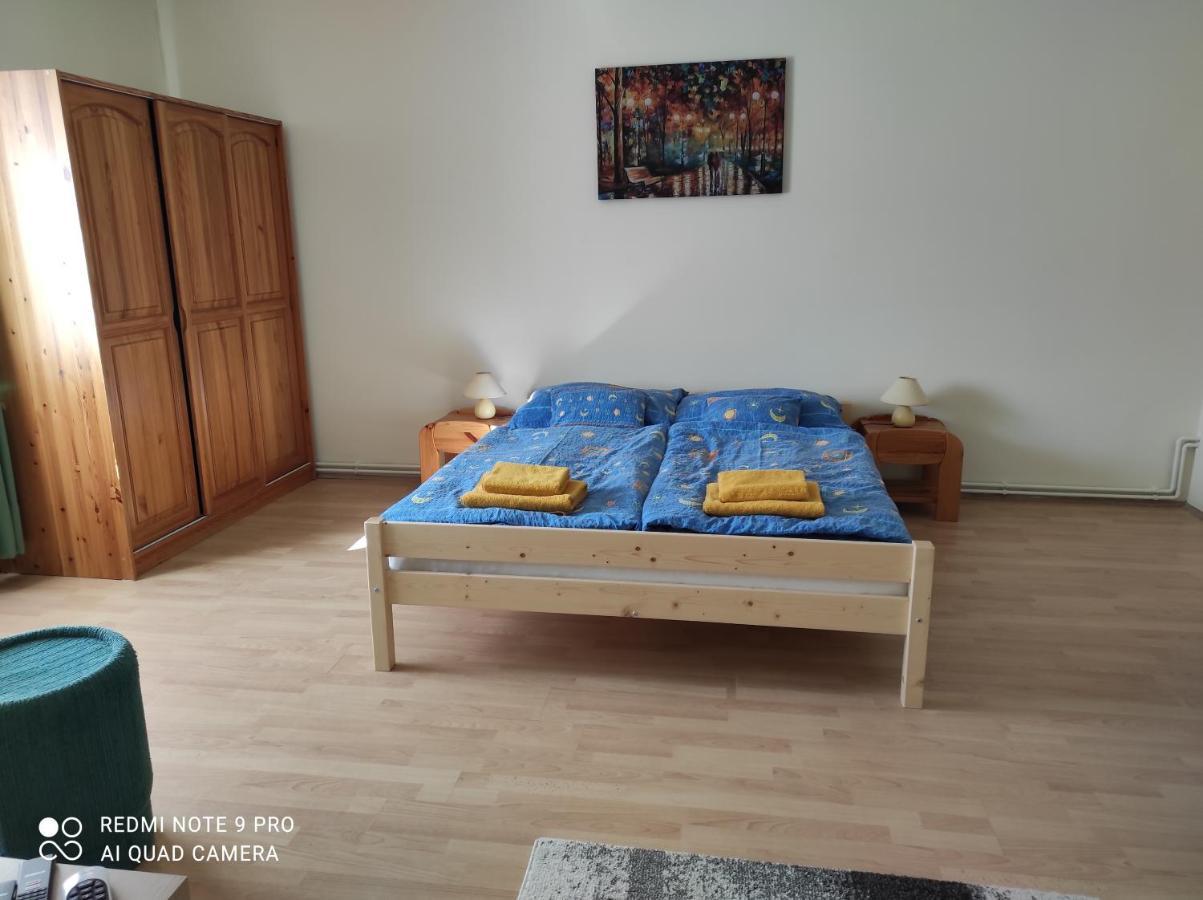 Hotel Montana-Ederics Vendeghaz Balatonederics Zewnętrze zdjęcie